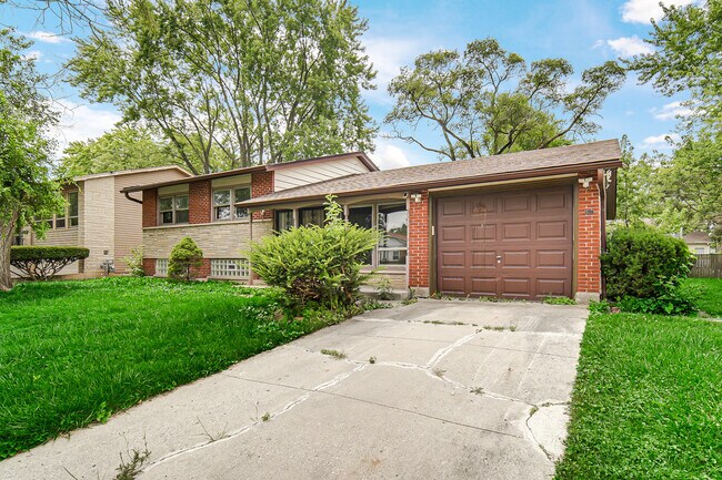 Building Photo - 17618 Grandview Dr