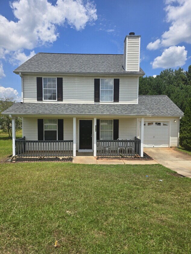 Primary Photo - "Charming 4-Bed, 3-Bath Home with 1,500 Sq...
