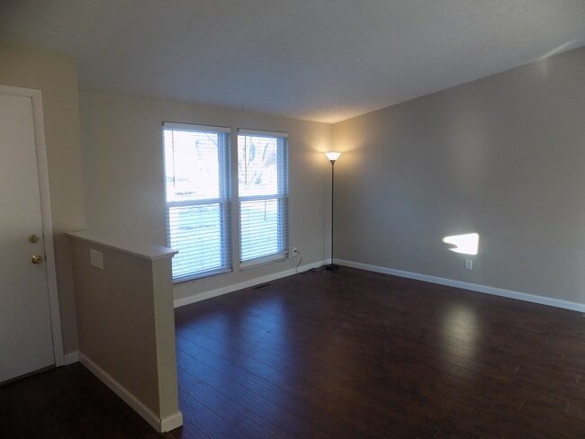 Foto del edificio - 3377 Hunt Club Road North