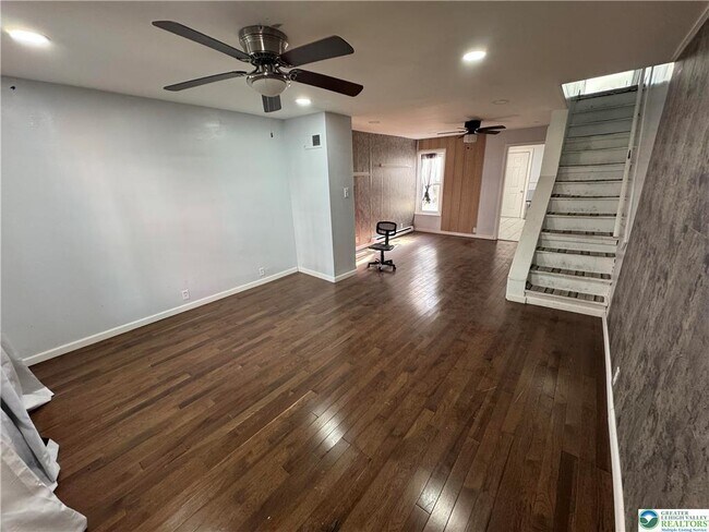 Foto del edificio - 420 E Ct St