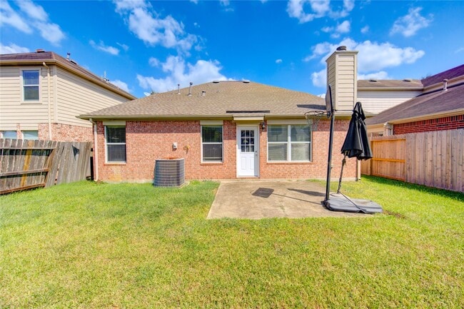 Building Photo - 5711 Kenwood