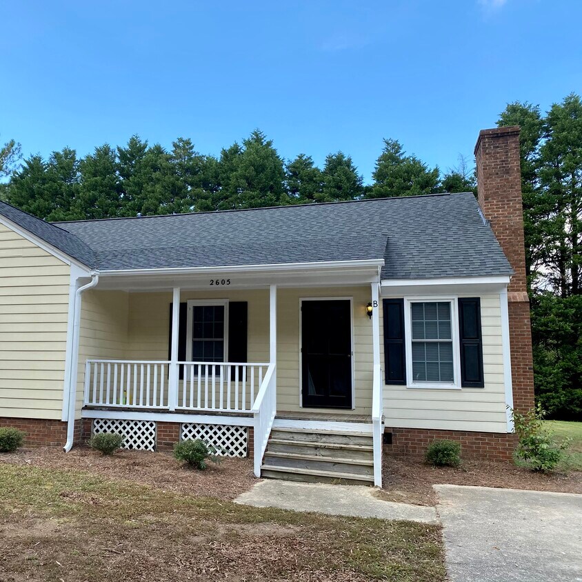 Primary Photo - 2605 Byerly Dr N