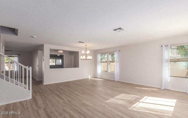 Foto del edificio - 3734 E Betsy Ln