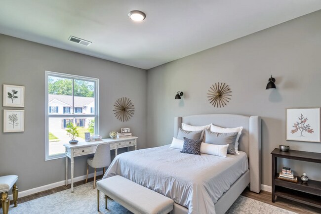 Foto del edificio - 205 Winding Chestnut Dr