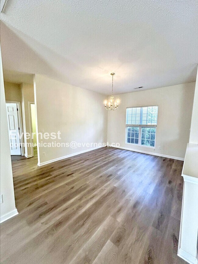 Foto del edificio - 1244 Scarlett Dr