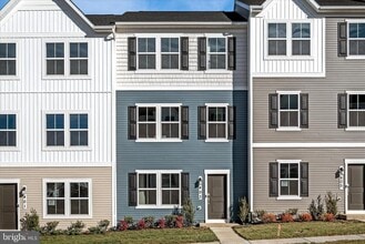 Building Photo - 403 18th Ave