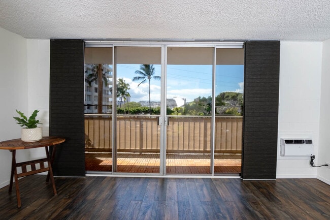 Lanai - 1941 Church Ln