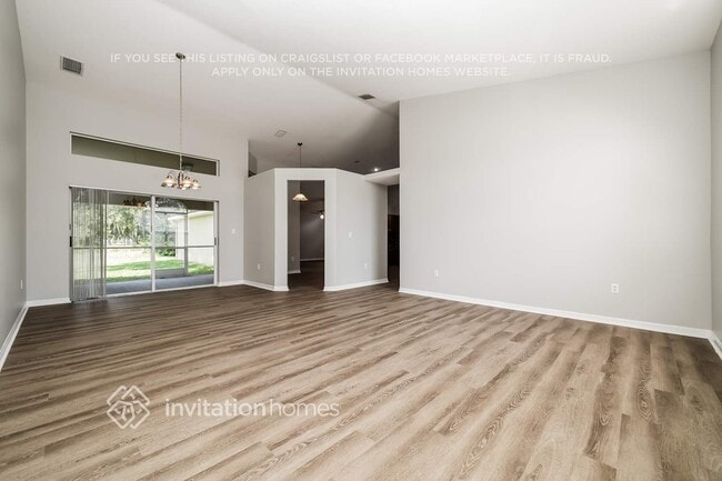 Building Photo - 5547 Foxtail Ct