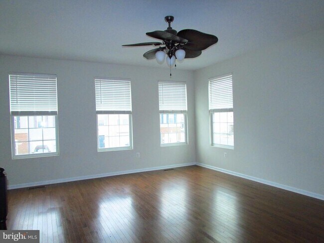 Foto del edificio - 20776 Brunswick Ln