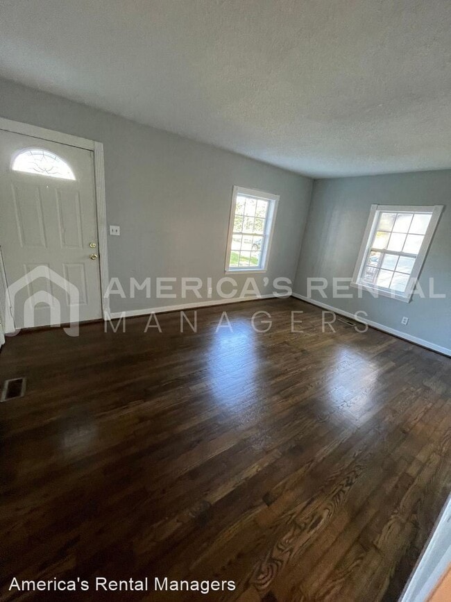 Building Photo - 3 br, 1 bath House - 316 83rd St N