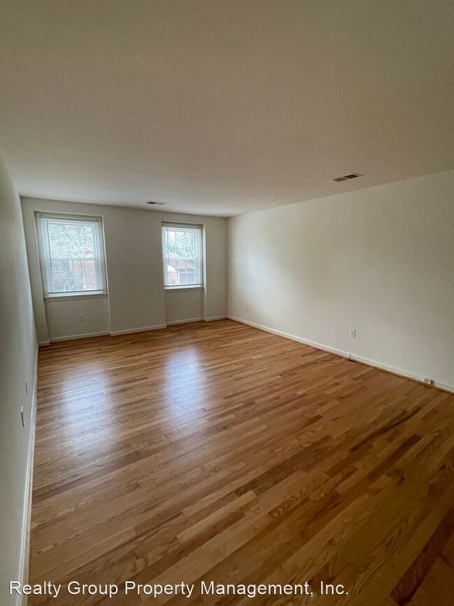 Building Photo - 4 br, 2.5 bath House - 1422 Fallsmead Way