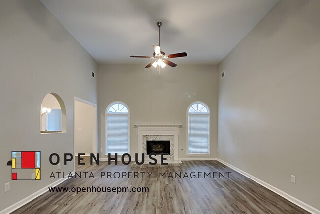 Foto del edificio - 230 Wesley Dr, Acworth