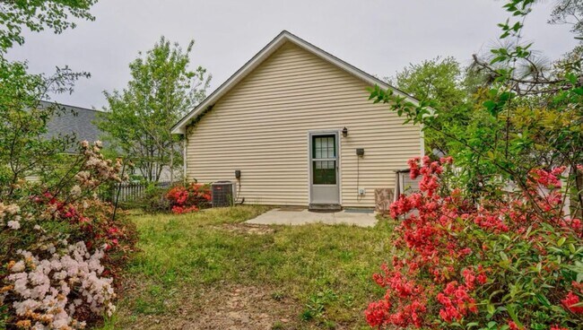 Foto del edificio - 3 Bedroom Home located Close To Carolina Beach