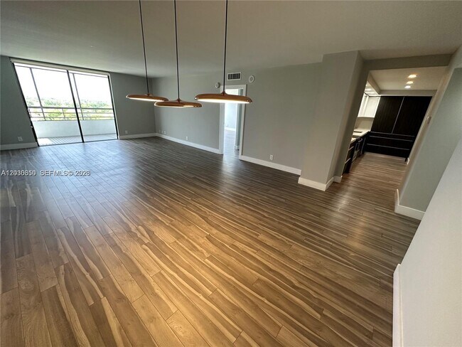 Building Photo - 600 Three Islands Boulevard