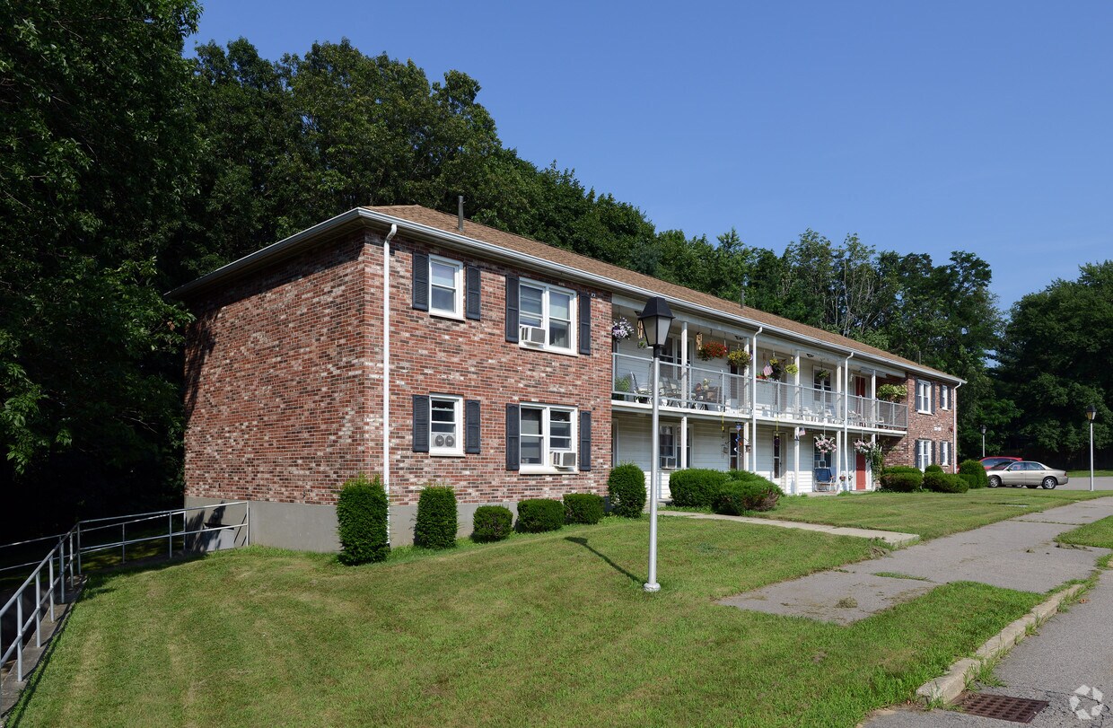 Primary Photo - 4-6 E Park St