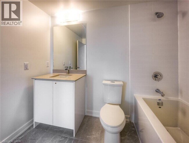 Building Photo - 55 Duke St W