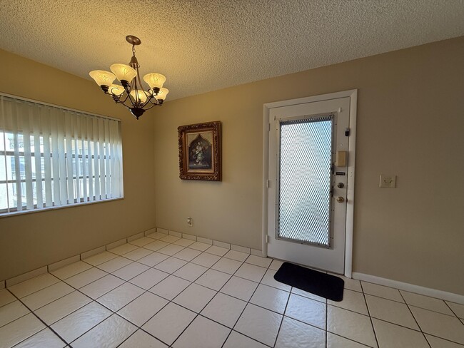 Building Photo - 894 Flanders S