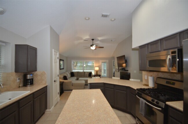 Building Photo - 5729 Forest Timbers Dr