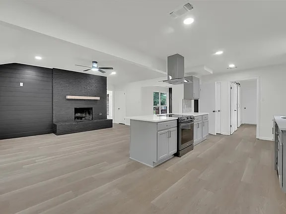 Building Photo - 4032 Aragon Dr