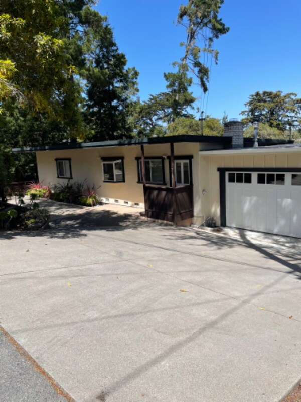 Building Photo - 226 Soledad Dr