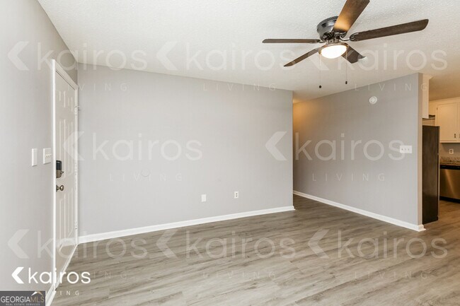 Building Photo - 120 Deer Pkwy