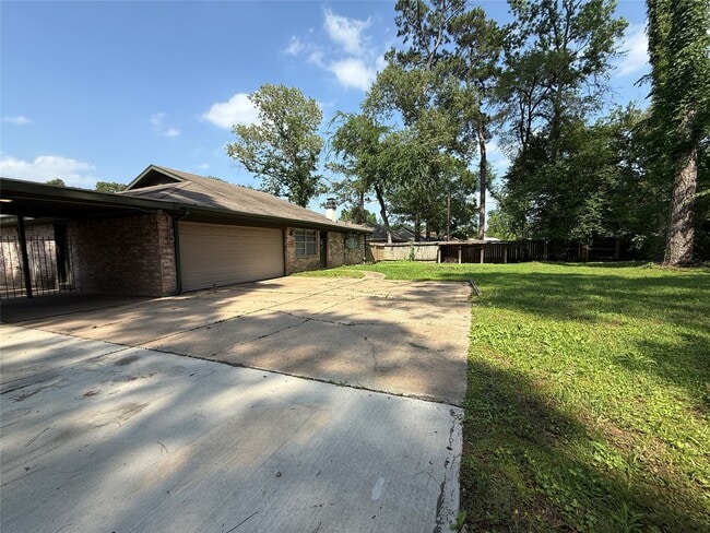 Foto del edificio - 422 Gamewood Dr