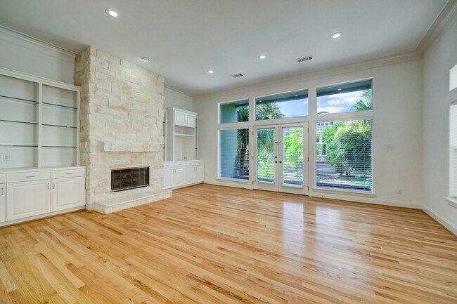 Foto del edificio - 6608 Wanita Pl