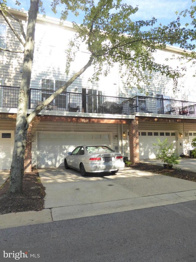 Foto principal - 9706 Washingtonian Blvd