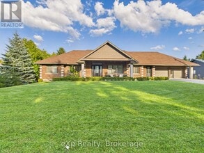 Building Photo - 197 Balmy Beach Rd