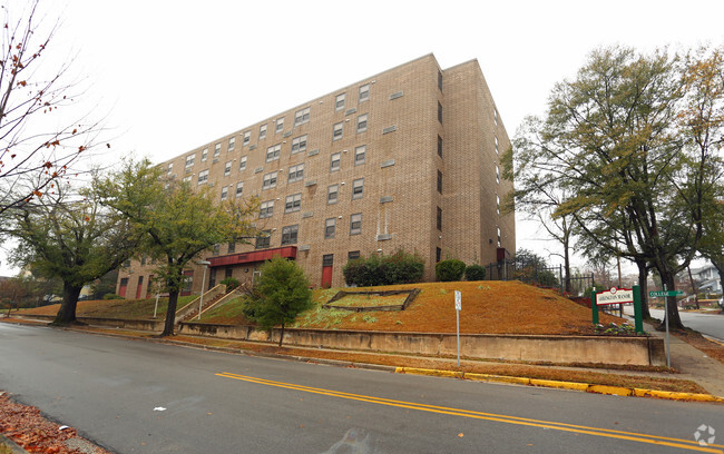 Building Photo - Arrington Manor Apartments