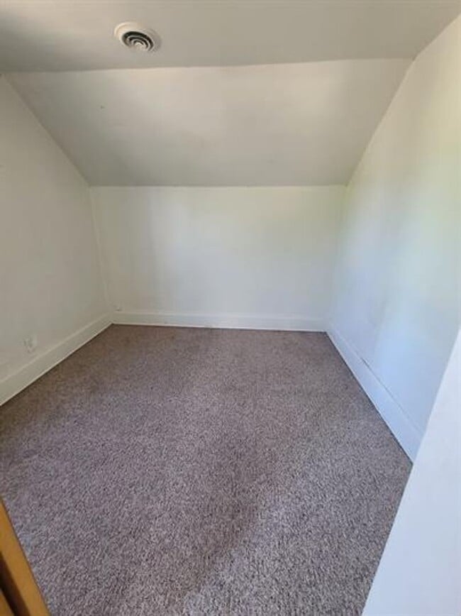 Foto del edificio - 1323 Shore Dr