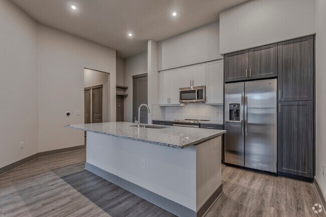 Interior Photo - The Bridge at McKinney