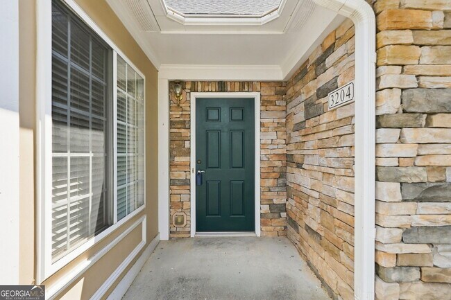 Foto del edificio - 3204 Village Ln