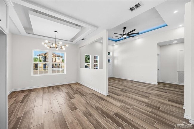 Building Photo - 18 Nominee St