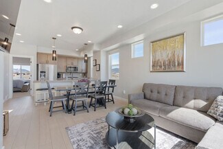 Building Photo - 6831 Silver Creek Dr