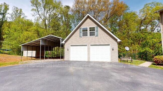 Foto del edificio - 33 Chapel Hill Church Rd