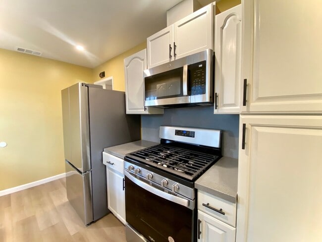 Building Photo - 5037 Morris Way