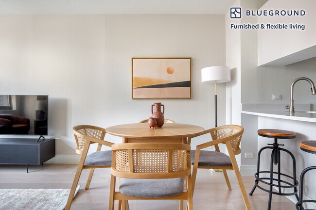 Foto del edificio - 225 E 95th St