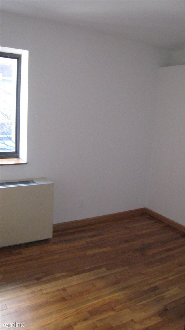 Foto del edificio - Studio, 1 bath  - 342 9th Ave