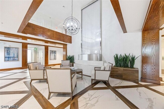 Foto del edificio - 6075 Pelican Bay Blvd
