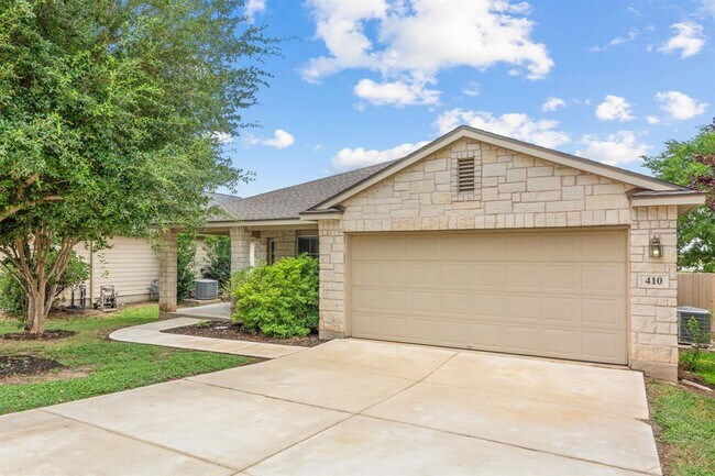 Building Photo - 410 Brazoria Trail