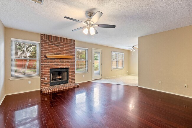 Foto del edificio - Beautiful North Austin Home