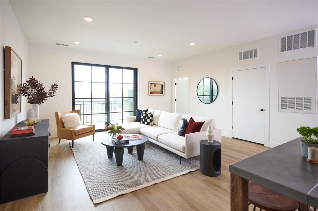 Foto principal - 4315 S Congress Ave