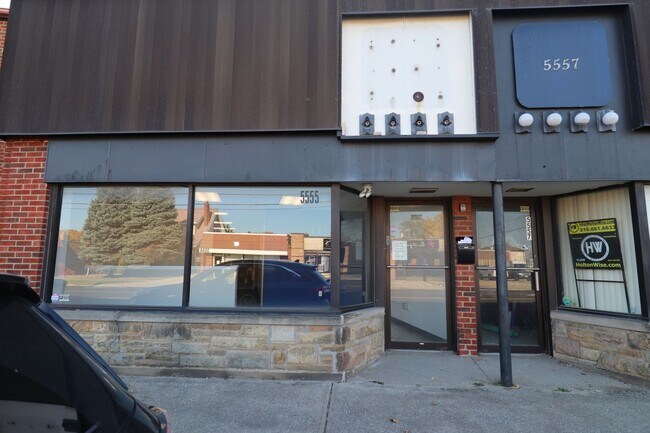 Building Photo - 5555 Pearl Road