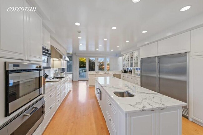Building Photo - 145 Olivers Cove Ln