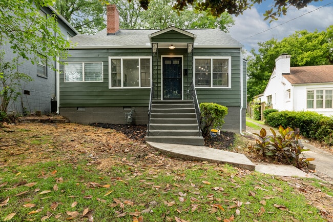 Photo - 1080 Ollie Cir NW (Atlanta, GA) House