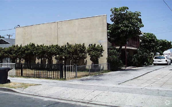 Foto principal - 4517 W 16th Pl