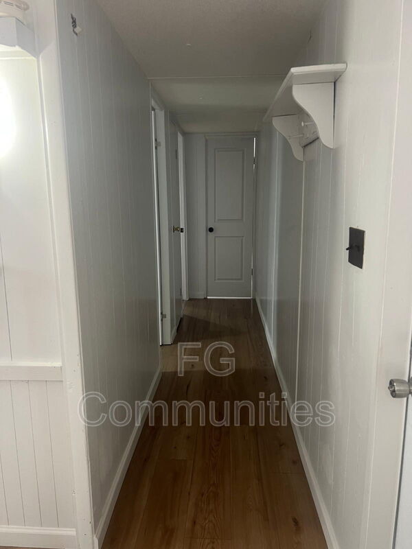 Foto del edificio - 304 Coleman Rd