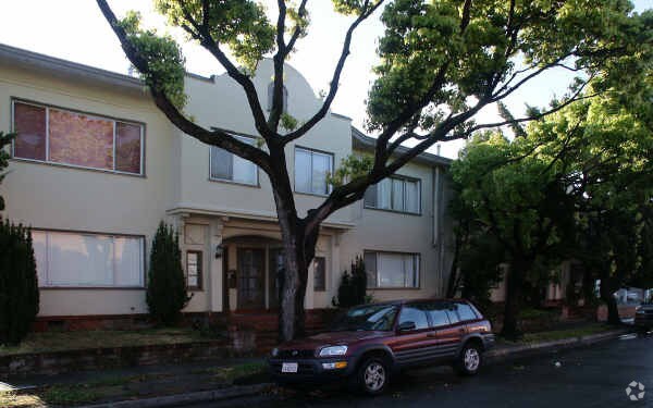 Primary Photo - 500-514 Hayes St