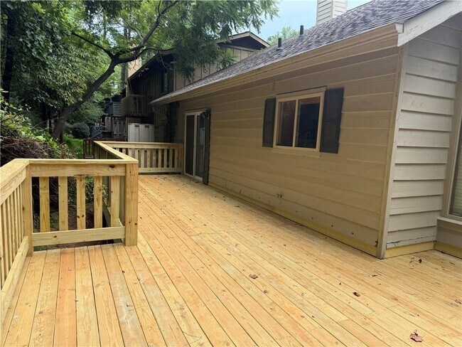 Building Photo - 145 Starboard Point